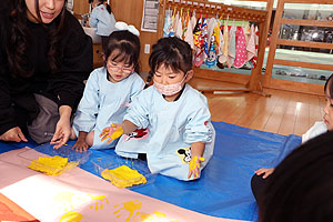 エンゼル幼稚園のお誕生日おめでとう　りす・ひよこ