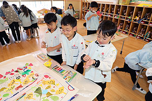エンゼル幼稚園のお誕生日おめでとう　B