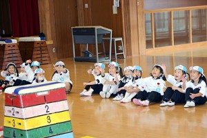 体操教室　楽しかったね　　- 跳び箱 -　　こあら