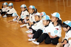 体操教室　楽しかったね　　- 跳び箱 -　　こあら