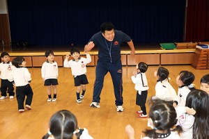 体操教室　楽しかったね　　　-跳び箱-   　    きりん