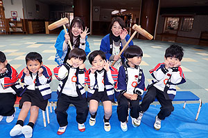 もちつき大会　こあら・ぱんだ・きりん