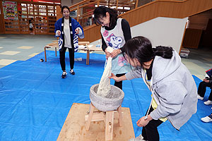 もちつき大会　年長組　NO.2