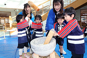 もちつき大会　うさぎ・りす・ことり