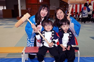 もちつき大会が行われました　ばら・たんぽぽ