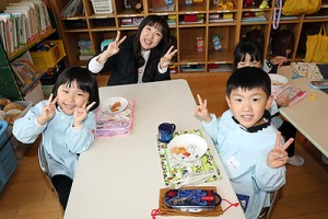 つきたてのおもち　おいしかったね　ばら・たんぽぽ