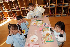 つきたてのおもち　おいしかったね　ばら・たんぽぽ