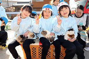 ふれあい動物園　たのしかったね　年長組