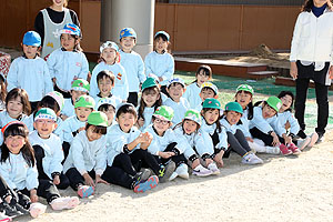 ふれあい動物園　たのしかったね　年長組