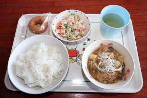 サンタの帽子を作りました　きりん