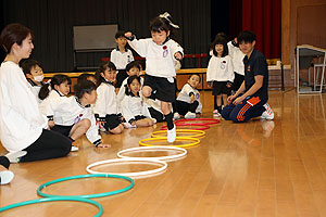 体操教室がありました　ばら・すみれ・たんぽぽ