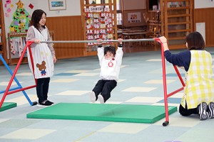 エンゼルドームで楽しい運動遊び　うさぎ・りす・ことり