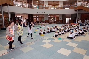 エンゼルドームで楽しい運動遊び　こあら・ぱんだ・きりん