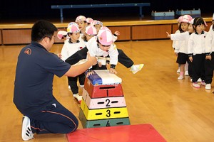 体操教室　たのしかったね　ー跳び箱ー　うさぎ