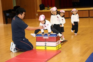 体操教室　たのしかったね　ー跳び箱ー　うさぎ