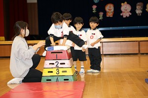 体操教室　たのしかったね　ー跳び箱ー　りす