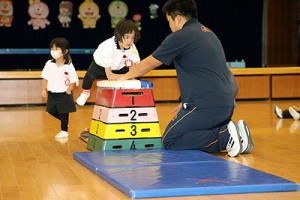 体操教室　たのしかったね　ー跳び箱ー　りす