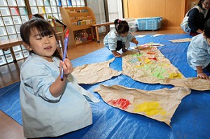 絵画　たのしいね‼　ひよこ