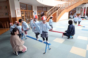 平均台にチャレンジ‼　　きりん