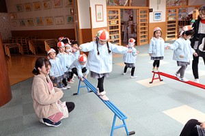 平均台にチャレンジ‼　　きりん