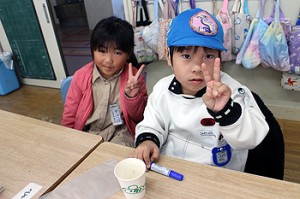 小学校で交流会が行われました　