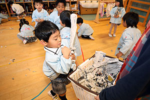 新聞あそびたのしかったね　ぱんだ