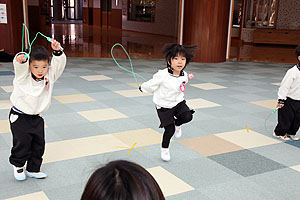 なわとび大会　年中組