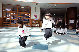 なわとび大会　年中組