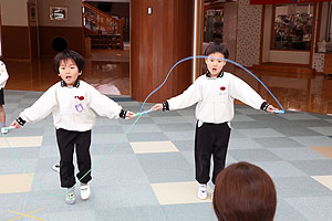 なわとび大会　年中組