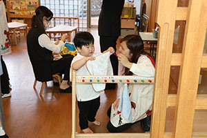 令和7年度　入園式が行われました　　ひよこ・あひる・ぺんぎん