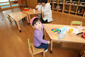 入園2日目の様子とお給食の様子です　ひよこ・あひる・ぺんぎん