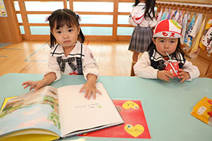 入園2日目のお給食の様子です　年少組　NO．2