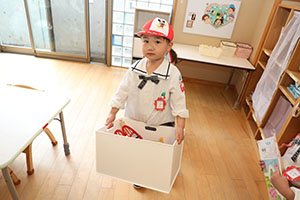 入園2日目のお給食の様子です　年少組　NO．2