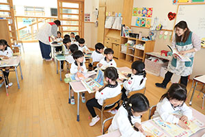 年中組さんの保育活動の様子です　NO．2