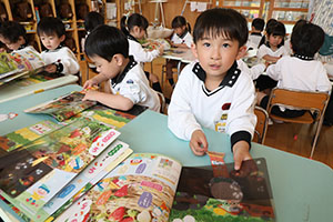 年中組さんの保育活動の様子です　NO．2