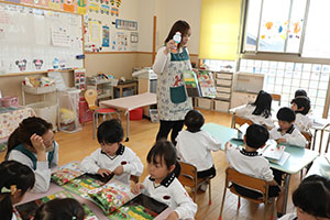 年中組さんの保育活動の様子です　NO．2