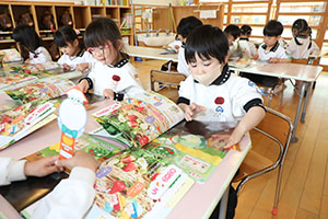 年中組さんの保育活動の様子です　NO．2