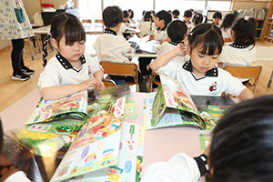 年中組さんの保育活動の様子です　NO．2