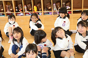 年中組さんの保育活動の様子です　NO．1