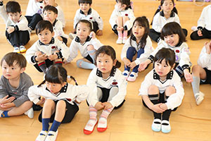 年中組さんの保育活動の様子です　NO．1