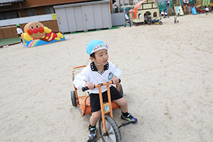 元気いっぱい園庭遊び　B・C・D・すみれ・さくら