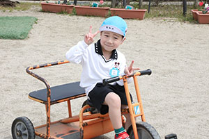 元気いっぱい園庭遊び　B・C・D・すみれ・さくら