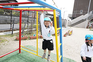 元気いっぱい園庭遊び　B・C・D・すみれ・さくら
