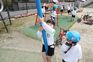 元気いっぱい園庭遊び　B・C・D・すみれ・さくら