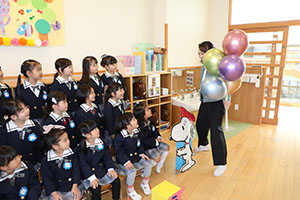笑顔がいっぱい進級記念撮影　年長・年中