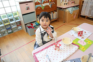 給食おいしかったね　　ぺんぎん・ひよこ・年少組　NO．2