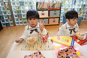 給食おいしかったね　　ぺんぎん・ひよこ・年少組　NO．2