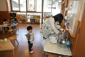 給食おいしかったね　　ぺんぎん・ひよこ・年少組　NO．1