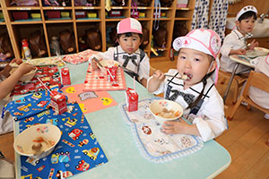 給食おいしかったね　　ぺんぎん・ひよこ・年少組　NO．1