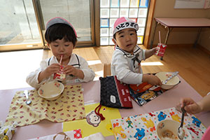 給食おいしかったね　　ぺんぎん・ひよこ・年少組　NO．1